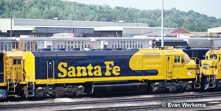 Santa Fe 5960 in storage at Argentine Yard