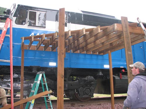 Building the deck on GN 441